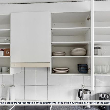 Urban Living Redefined: Apartment In Oerlikon Zurich Ngoại thất bức ảnh